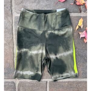 Nike One Luxe tie dye tight fit bike shorts size XS